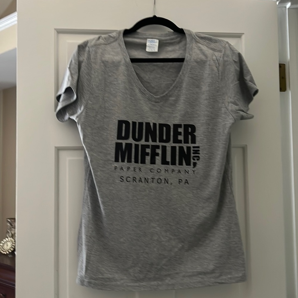 Women’s Dunder Mifflin T-shirt